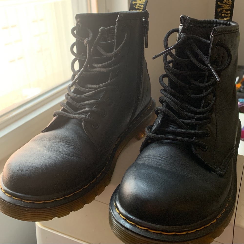 Dr. Martens 1460 j kids size 1